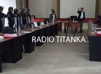 Oficialistas se corren: por falta de quorum suspenden sesión de concejo donde se vería vacancia de regidores José Miranda y Vilma Serrano