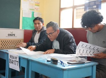 Miembros de mesa sorteados y que cumplieron deber cívico deben registrarse para cobrar compensación