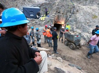 Mineros ilegales invaden concesiones mineras formales en regiones