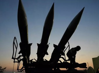 Irán ataca una base estadounidense en Bahréin