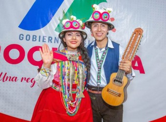 Moquegua: pareja de músicos representará al Perú en la India con la tradicional danza Sarawja