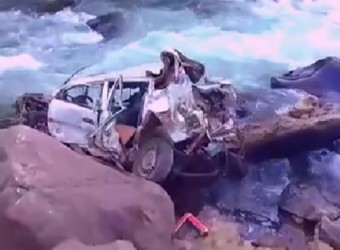 Chofer encuentra la muerte tras caer hacia profundo barranco en Pocohuanca