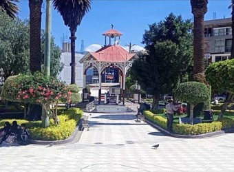 Pese al rechazo de la población alcalde Raúl Peña obstinado en destruir Plaza de Armas de Abancay 