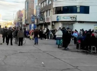 Puno: bloqueos y protestas contra autoridades y delincuencia en Juliaca