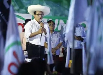 Sánchez propone frente patriótico y reformas de justicia en su campaña hacia el balotaje