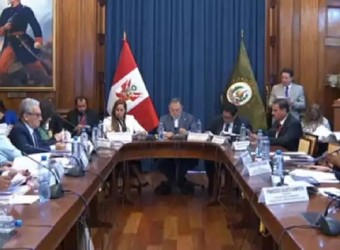 Comisión de Constitución aprueba dictamen que incluye 7 puntos adicionales a la de Diputados