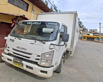 Continúa búsqueda de delincuentes que asaltaron camión repartidor de mercaderías, en Lambrama