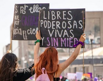 Día Internacional de la Mujer: medios destacan su rol como actores clave para una sociedad más igualitaria 
