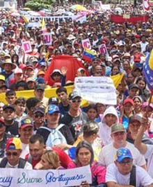 Magisterio venezolano marcha en Caracas por liberación de presidente Maduro y Cilia Flores