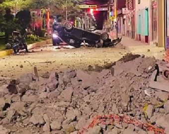 Montículo de tierra que dejaron obreros EMUSAP ocasiona aparatoso accidente en avenida Barcenas 