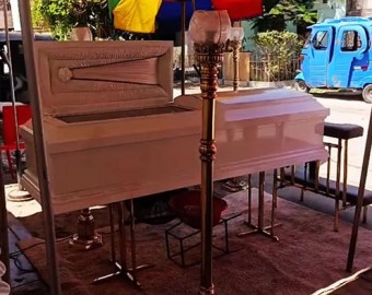 Ica: velan a joven en plena calle y colocan un ventilador bajo el ataúd por el intenso calor