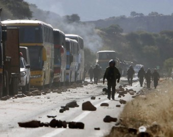 Bolivia: cinco muertos por choques entre policías y seguidores de Evo Morales