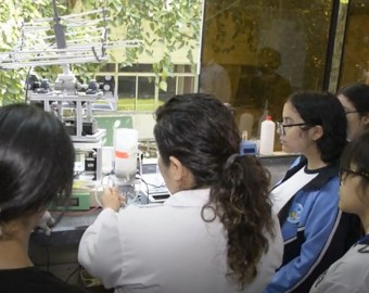 Solo el 33,36 % de personas dedicadas a la ciencia en el Perú son mujeres