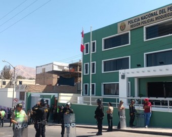 Moquegua: dos agentes de inteligencia de la PNP caen en flagrancia por exigir dinero y celular a un adolescente