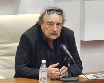 Ramonet advierte sobre riesgos éticos y políticos de la Super-Inteligencia Artificial Cuántica