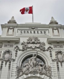 Congresistas pasarán una feliz Navidad con tarjeta de aguinaldo por 1,900 soles recién negociada