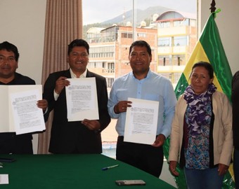 Firman convenio para mejorar carretera interregional que unirá en menor tiempo Cusco y Tambobamba