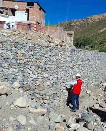 Se esfuman 147 galones de combustible Diesel de obra defensa ribereña de Chalhuanca que ejecuta el GORE