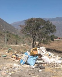 Abancay sin control: lanzan residuos sólidos y de demolición en fuentes de agua ante incapacidad de municipalidad 
