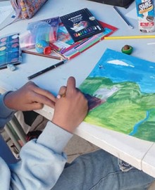 Escolares pintan a oso andino para proteger especie en peligro de extinción, en Aymaraes