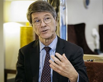 Jeffrey Sachs: “Atentados de Kiev contra aeródromos rusos fueron apoyados por el MI6 y la CIA”