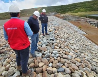 Otorgan buena pro a proveedor que no cumplió con específicaciones técnicas en licitación de obra Presa Peruanita 