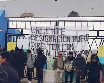 Puno: estudiantes toman de local del Instituto Tecnológico de Ilave por crisis en la dirección