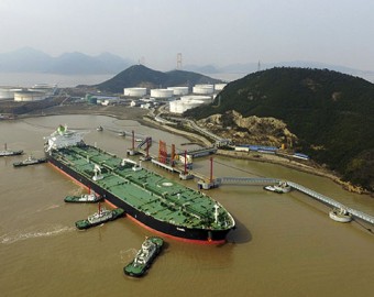 China mantiene importaciones de petróleo iraní pese al asedio de EE.UU.