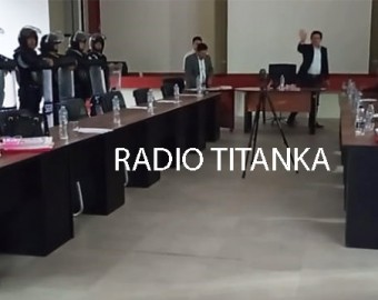 Oficialistas se corren: por falta de quorum suspenden sesión de concejo donde se vería vacancia de regidores José Miranda y Vilma Serrano