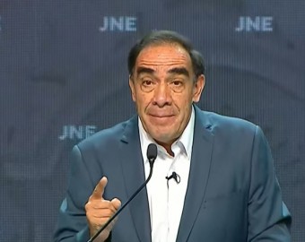 Yonhy Lescano arremete contra Carlos Álvarez: “Sobón de Fujimori”