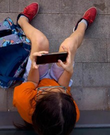 España planea prohibir las redes sociales a los menores de 16 años