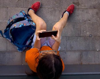 España planea prohibir las redes sociales a los menores de 16 años