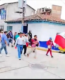 Abancay y Andahuaylas con movilizaciones y piquetes acataron primer día de paro nacional