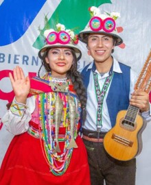 Moquegua: pareja de músicos representará al Perú en la India con la tradicional danza Sarawja