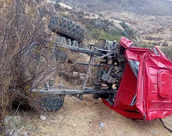 Despiste y volcadura de motocarga deja un muerto en Mara