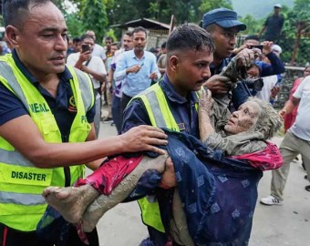 Tragedia en Nepal: la cifra de muertos llega a 353 y hay más de 1,300 desaparecidos