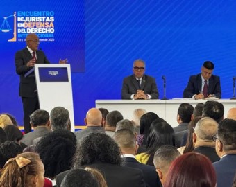 Jorge Rodríguez: EE.UU. no busca combatir el narcotráfico, busca petróleo