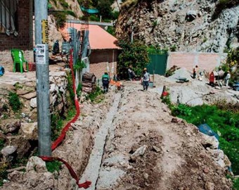 Pobladores de Unión Chumbao denuncian serias deficiencias en obra de saneamiento en San Jerónimo