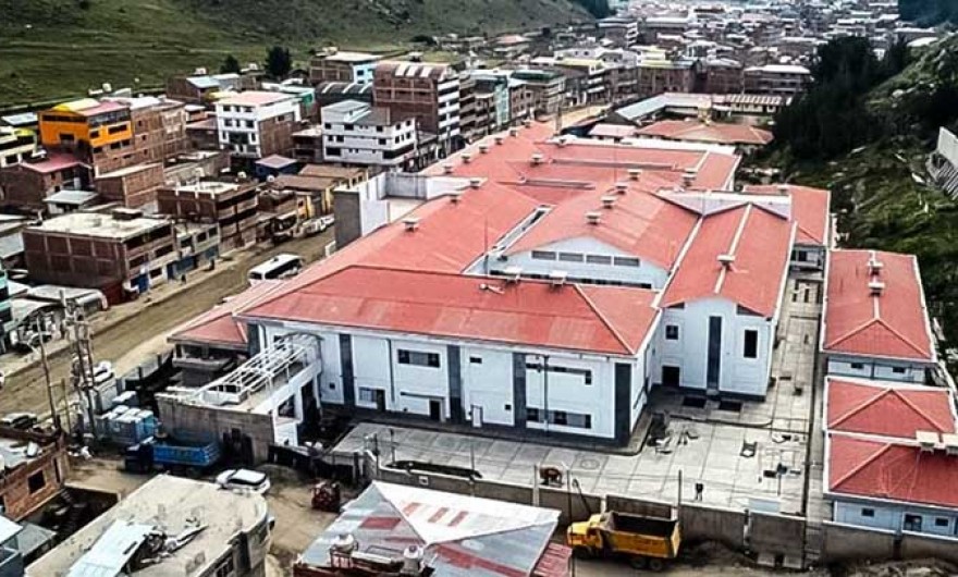 10 años después:  Pronis anuncia culminación de infraestructura del Hospital de Challhuahuacho 