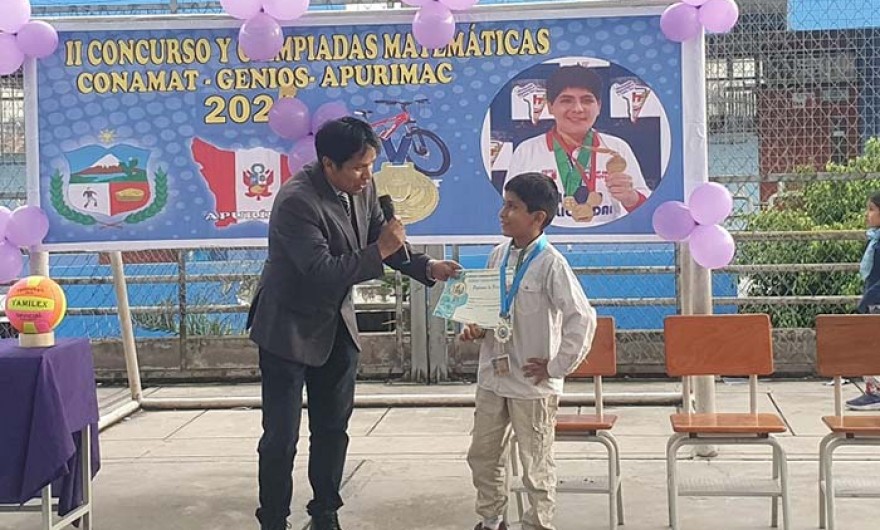 Talento que inspira: niño Carlos Mendoza representará a Apurímac en la final de concursos nacionales de matemáticas