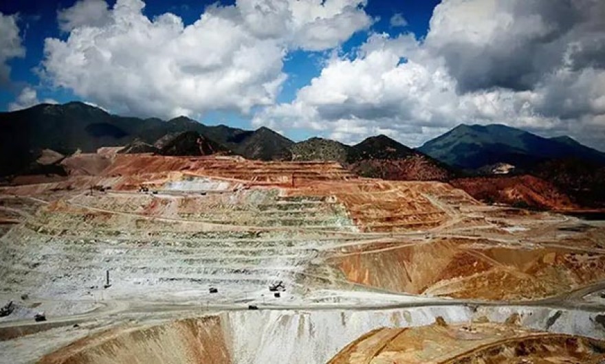 Nuevo derrame tóxico de Grupo México: la impunidad del multimillonario minero cuya fortuna no deja de crecer