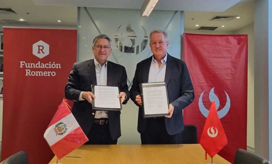 Fundación Romero y Gobierno Regional de Apurímac suscriben convenio para capacitar a más de 11 mil docentes de escuelas públicas