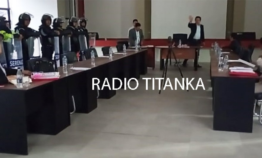 Oficialistas se corren: por falta de quorum suspenden sesión de concejo donde se vería vacancia de regidores José Miranda y Vilma Serrano