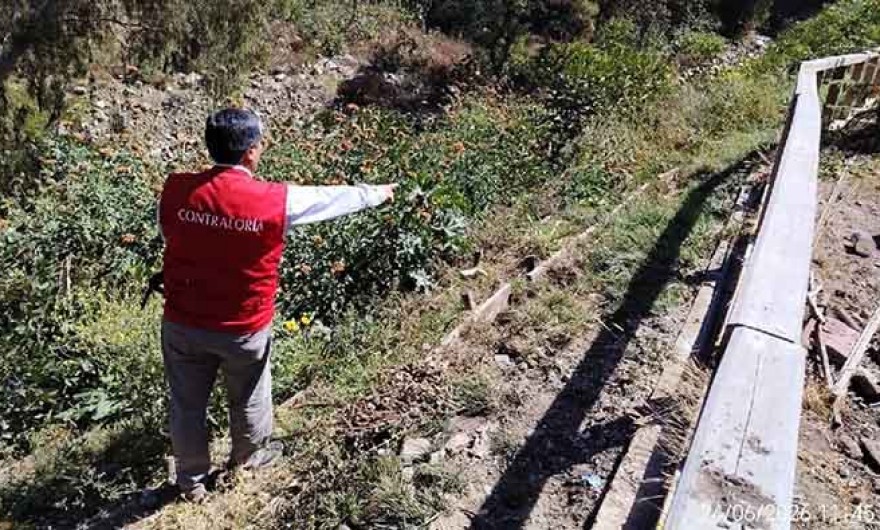 Contraloría advierte riesgo de colapso en obra del parque temático Lago Azul