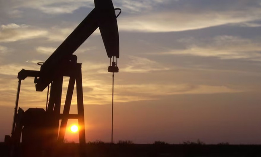 El petróleo superó los u$s 105 y profundizó su racha alcista por la escalada en Irán