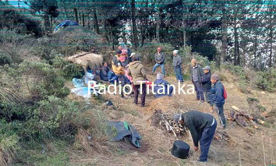 Sepultan a mujer, hermanitas y prima que murieron por impacto de rayo, en Tacmara