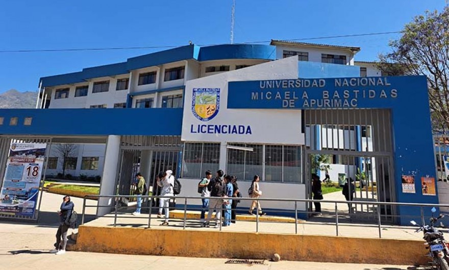 UNAMBA: tres trabajadores se salvan de morir tras inhalar gases tóxicos en un pozo