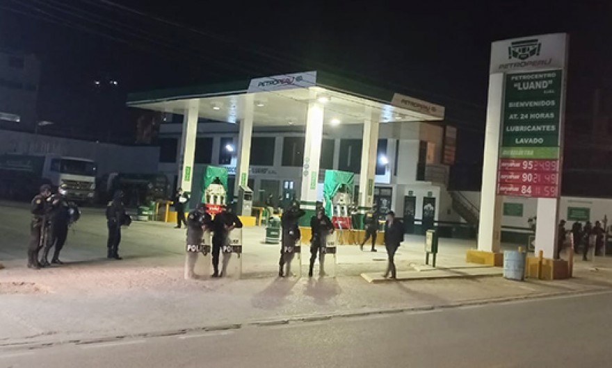 Fiscalía anticorrupción allana grifos que proveen de combustible a unidades policiales de Abancay y Andahuaylas