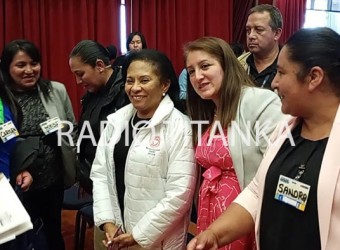 Ministra Teresa Hernández impulsa mayor participación de mujeres en la política