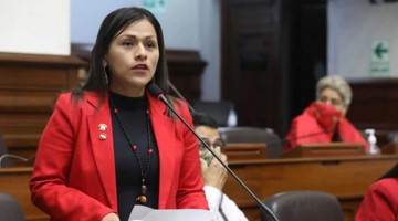 Silvana Robles sobre elección de magistrados del TC: “Hoy se asestó un duro golpe contra la democracia”